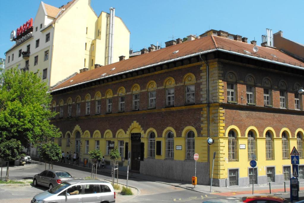 Season Hostel 2 Budapest Exterior foto
